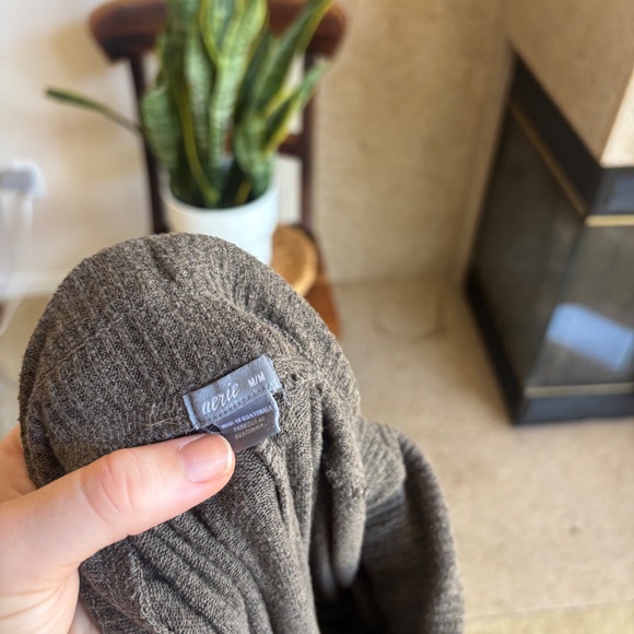 Aerie Fold Over Jogger Size M - Picture 6 of 6